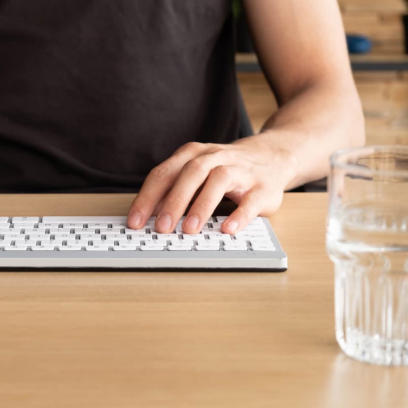 R-Go Tools Compact Break Ergonomic Trådløs Hollandsk Tastatur