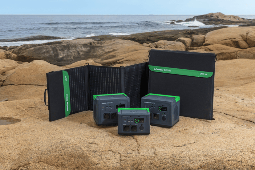 APC SE OffGrid Draagbare Power Station 330 - Li-Ion accu, LCD-scherm, 2x stopcontact, 3x USB-A, 1x USB-C, 1x 12V, draadloze oplader