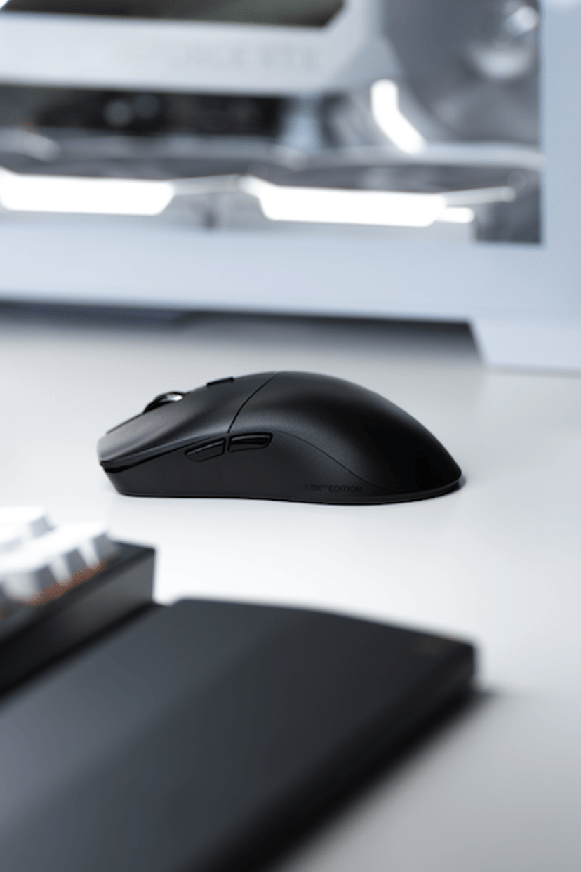 Glorious Model O 2 Pro 4K/8K Langaton RF