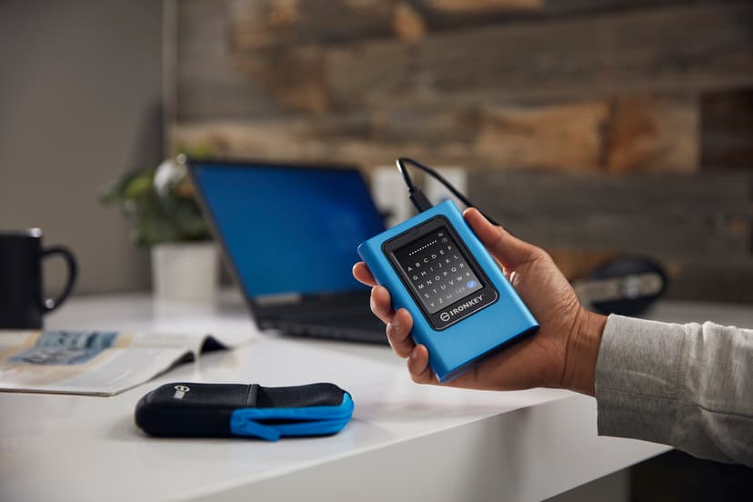 Kingston Ironkey Vault Privacy 80 3.84TB USB-C Blå