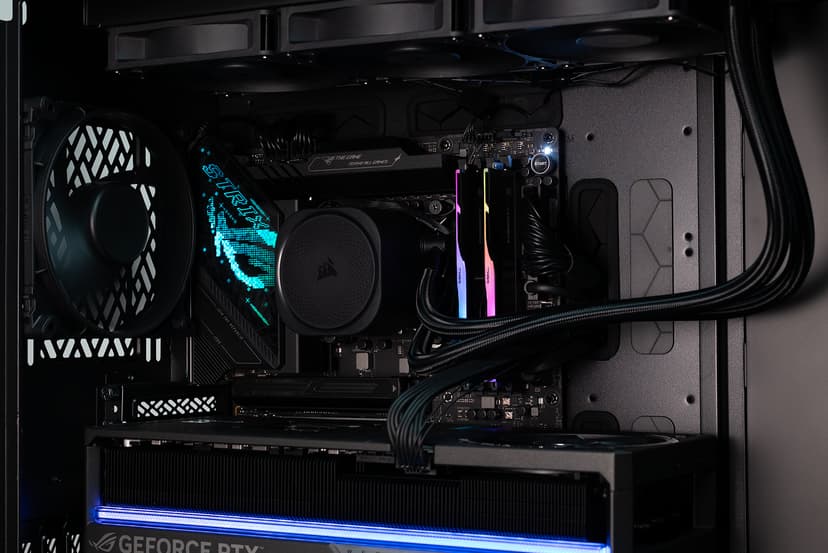 Ångström Red Pro Intel Core Ultra 9 64GB 2000GB RTX 5090