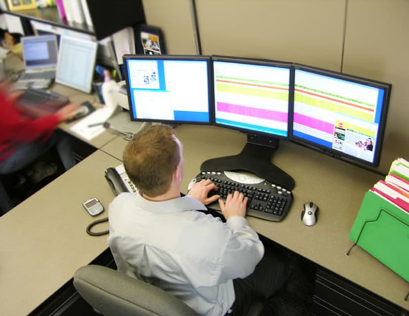 Ergotron LX Triple Display Lift Stand