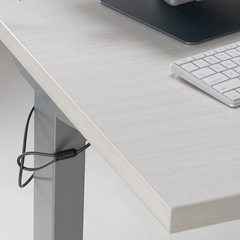 Hyper MacBook Pro Cable Lock
