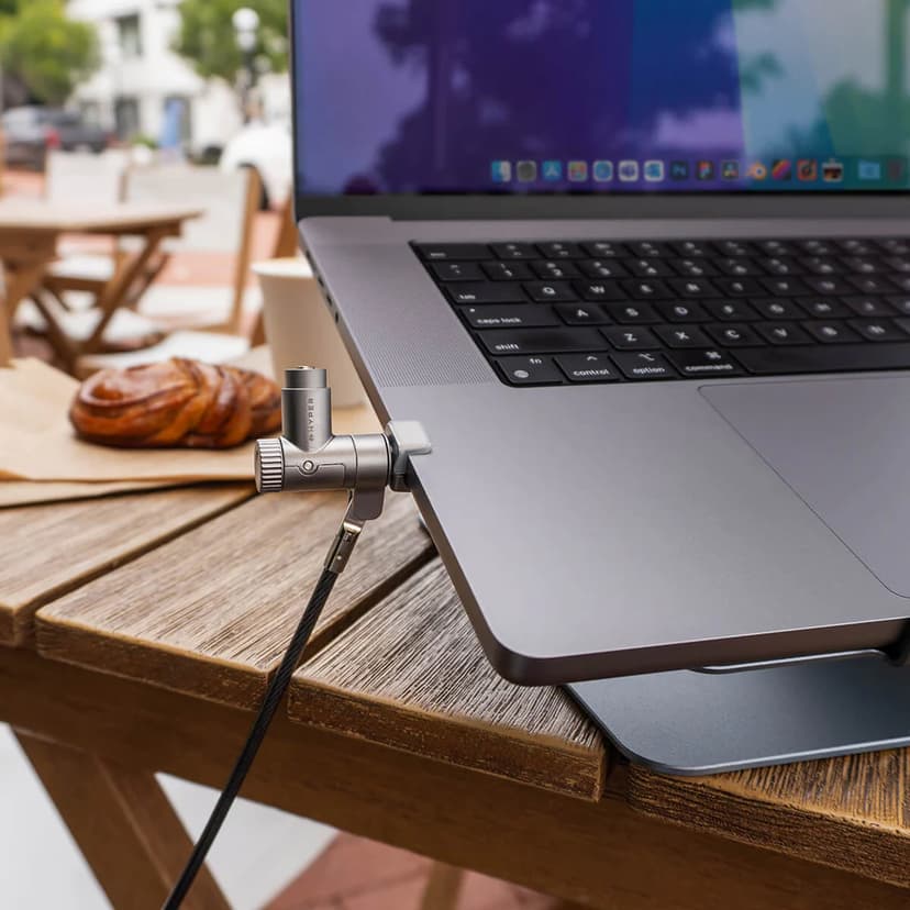 Hyper MacBook Pro Cable Lock