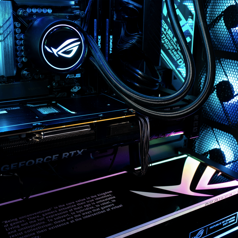 ASUS ROG G700TF Intel Core Ultra 7 32GB 1000GB RTX 5070 Ti