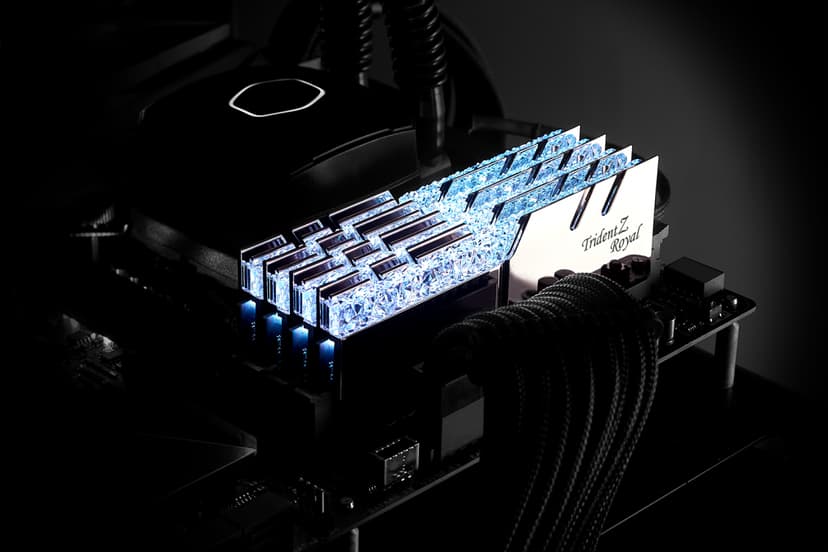 G.Skill Trident Z Royal Series 16GB 4600MHz DDR4 288-pin DIMM
