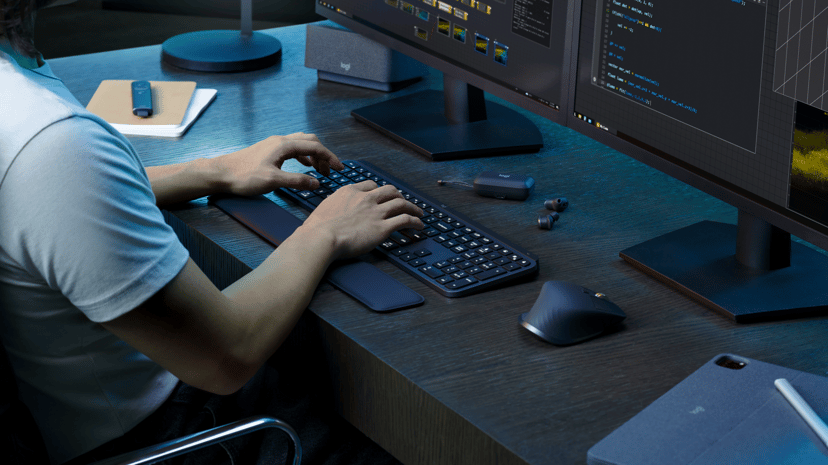 Logitech MX Keys S Trådlös Nordisk Tangentbord