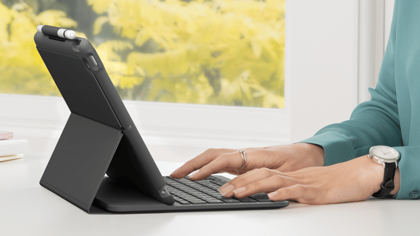 Logitech Slim Folio - (Löytötuote luokka 2) Pohjoismainen Grafiitti