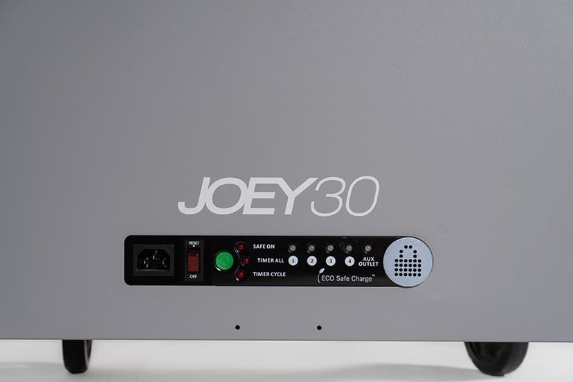 Product image slide 4