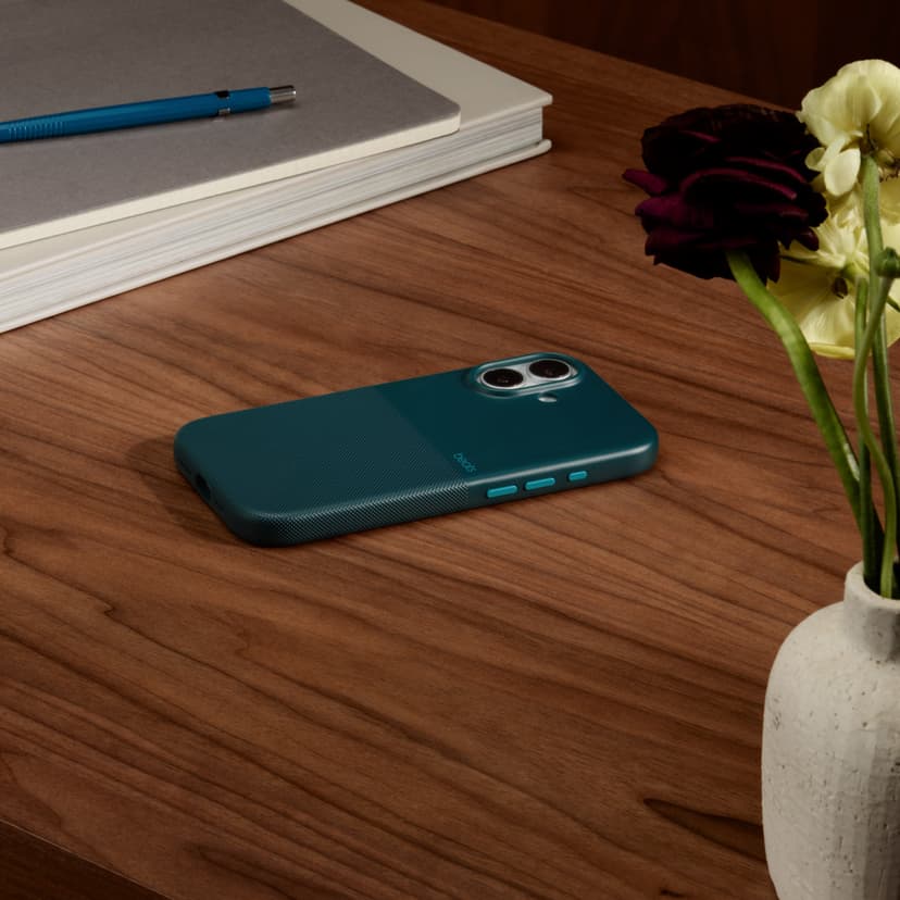Apple Beats Rugged Case with MagSafe and Camera Control iPhone 17 Blå