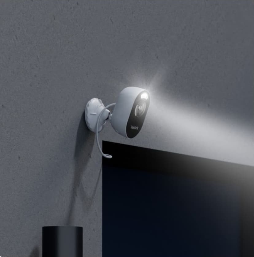 Reolink Lumus 4MP WiFi-kamera med LED-strålkastare för utomhusbruk