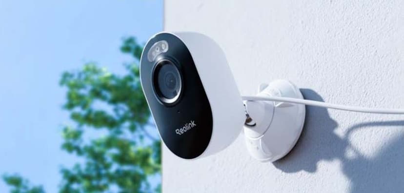 Reolink Lumus 4MP WiFi-kamera med LED-strålkastare för utomhusbruk