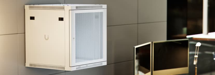 Ubiquiti 19" Rack Cabinet, 12 U, 60 cm, med perforeret dør