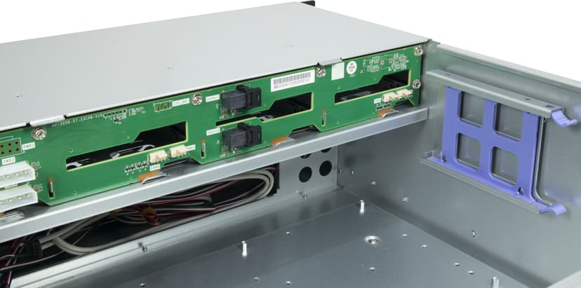 Inter-Tech Ipc 4u-4708 4u 19" 8-bay Rack Enclosure  - (Kuppvare klasse 2) Rack Svart