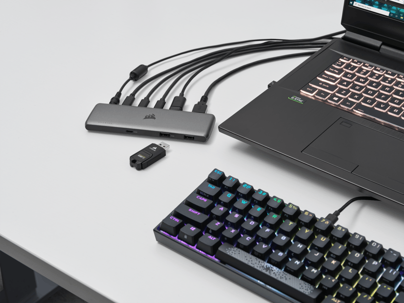 Corsair USB100 USB 3.2 Gen 1 (3.1 Gen 1) Type-C Black - (Kuppvare klasse 2) USB-C 3.2 Gen 1 (3.1 Gen 1)