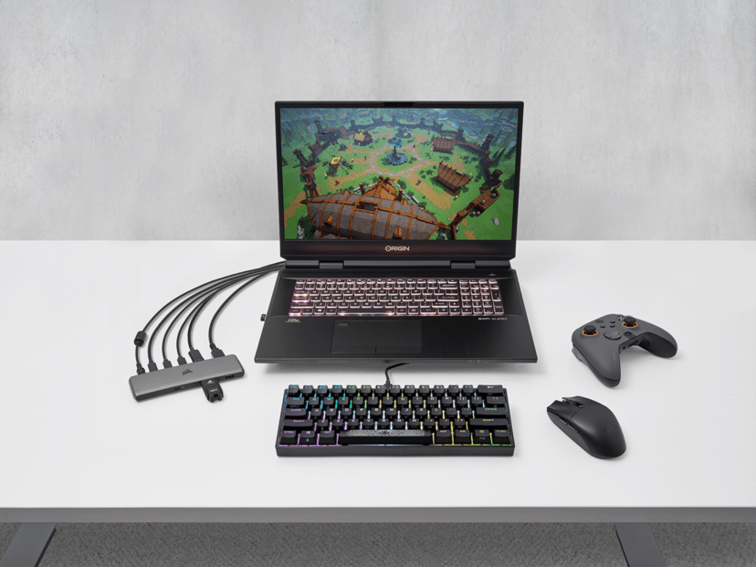 Corsair USB100 USB 3.2 Gen 1 (3.1 Gen 1) Type-C Black - (Fyndvara klass 2) USB-C 3.2 Gen 1 (3.1 Gen 1)