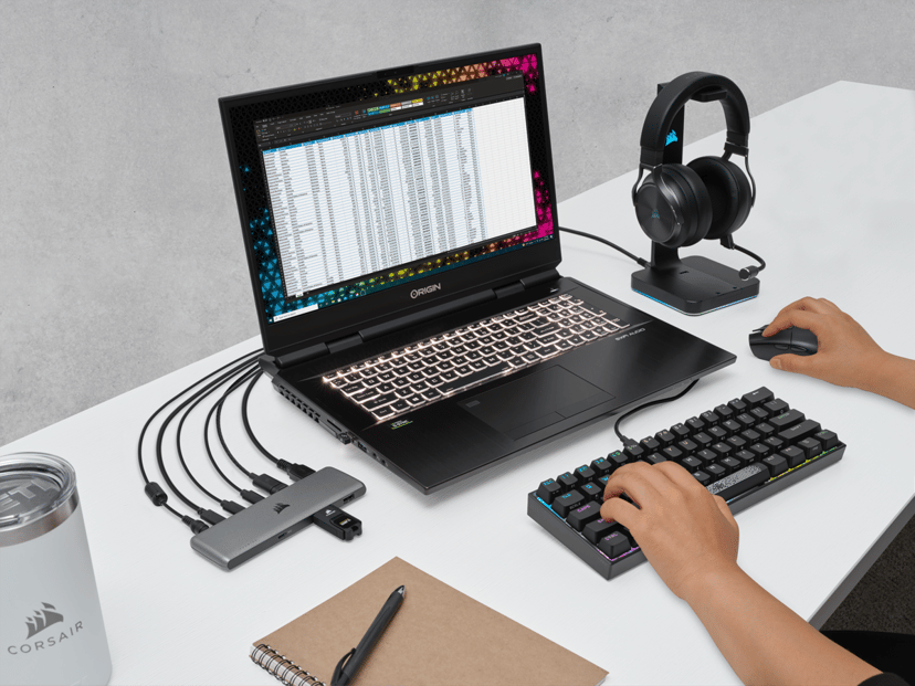 Corsair USB100 USB 3.2 Gen 1 (3.1 Gen 1) Type-C Black - (Fyndvara klass 2) USB-C 3.2 Gen 1 (3.1 Gen 1)