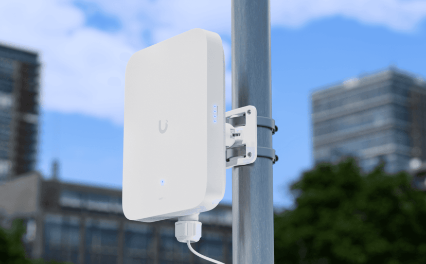 Ubiquiti UniFi 5G Max Outdoor