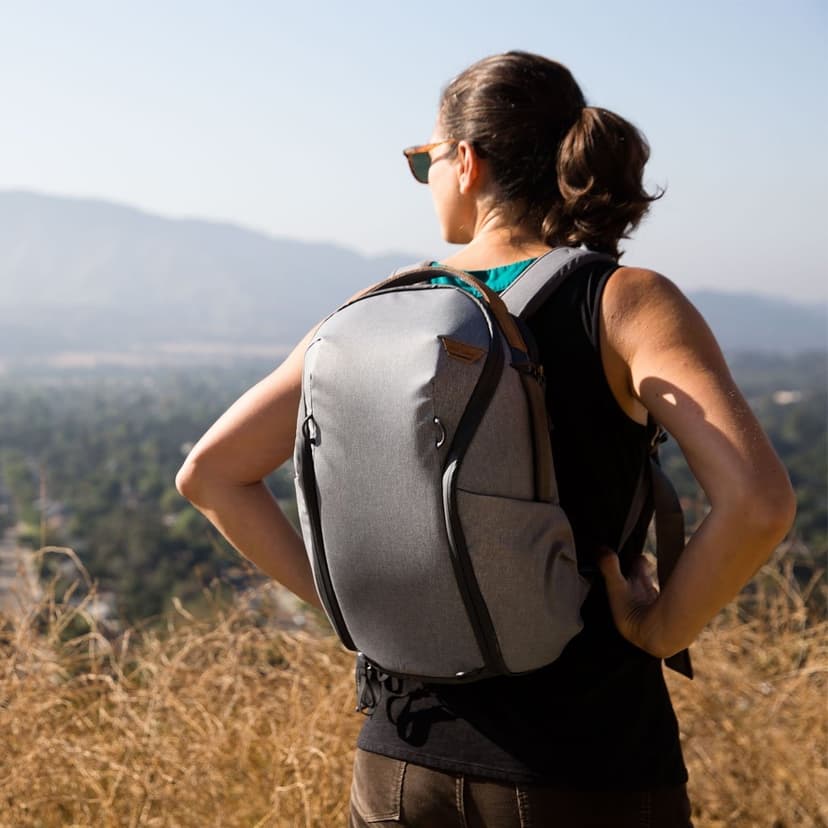 Peak Design Everyday Backpack 20L Zip - (Fyndvara klass 2) Grå