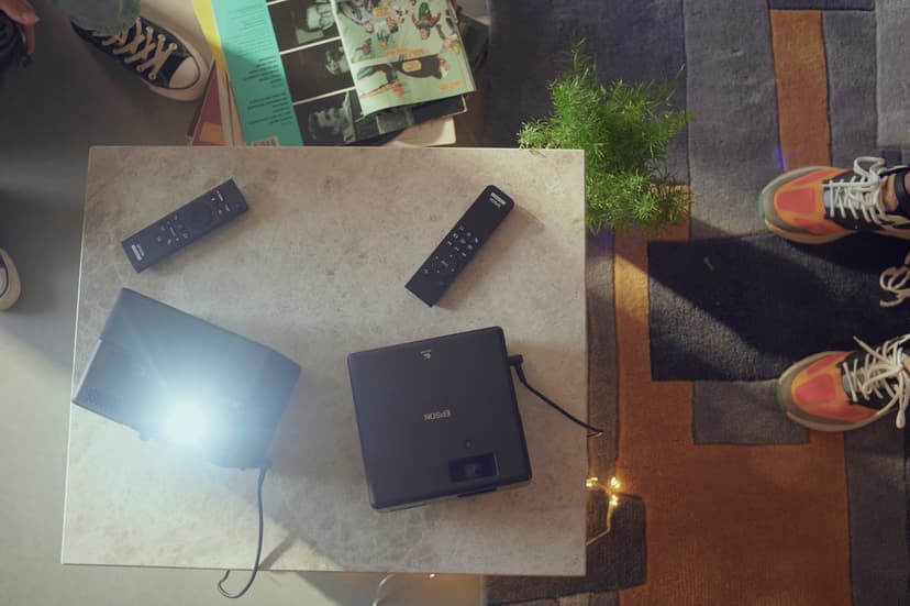 Epson EF-12 Full-HD