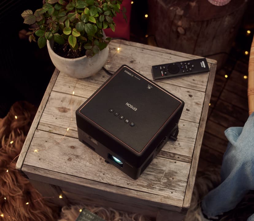 Epson EF-12 Full-HD