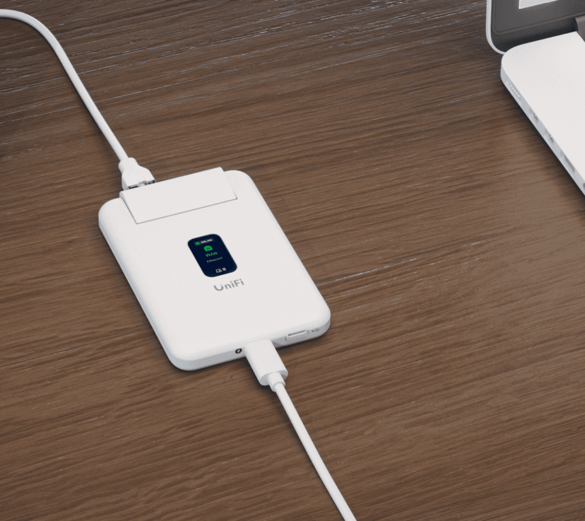 Ubiquiti UniFi Travel Router