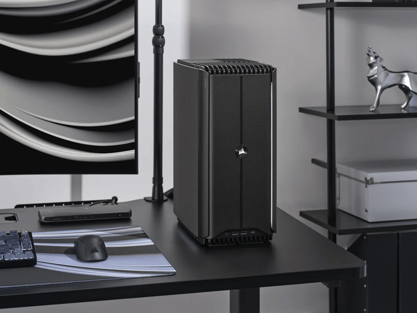 Corsair One A600 Metal Dark AMD Ryzen 7 64GB 4000GB RTX 5080