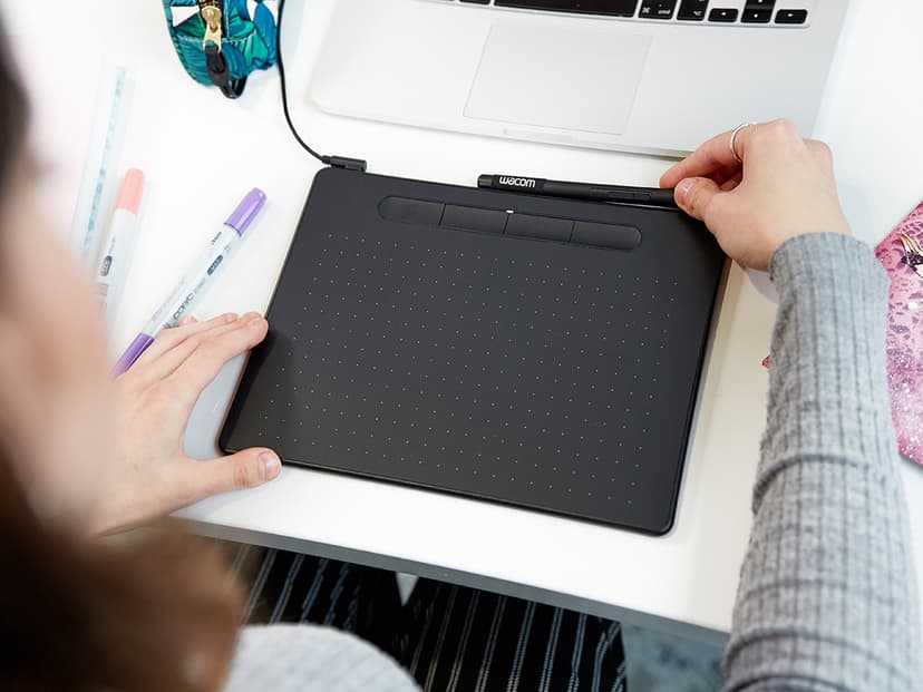 Wacom Intuos Black Pen Tablet medium