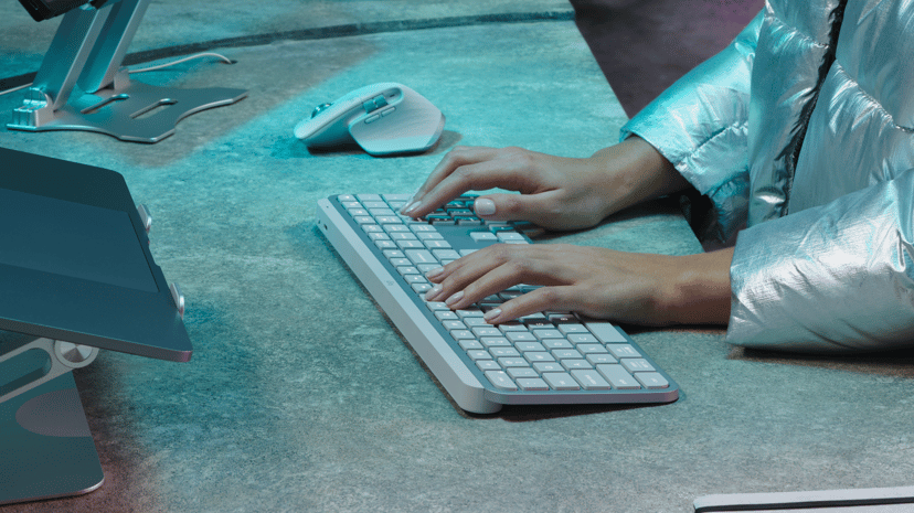 Logitech MX Keys S Trådløs Nordisk Tastatur