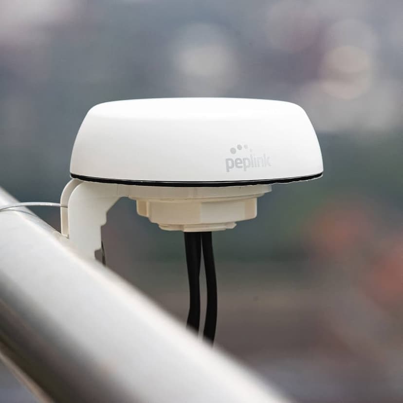 PEPLINK Mobility 22G utomhus antenn för mobilnät/WiFi/GPS vit