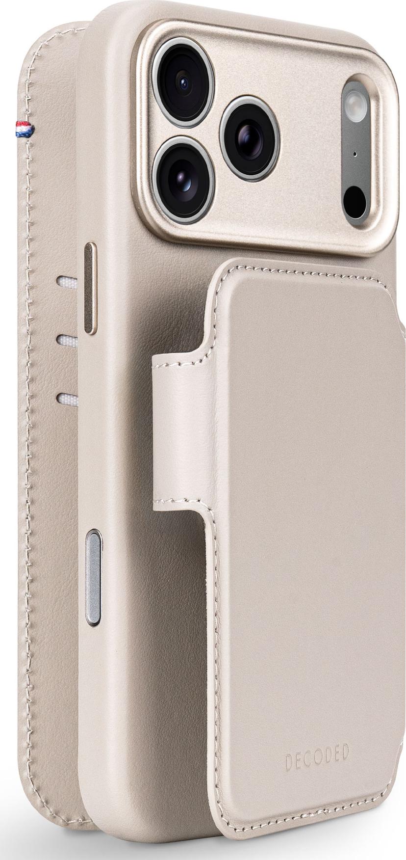 Decoded Leather Detachable Wallet iPhone 18 Pro Taupe / brun