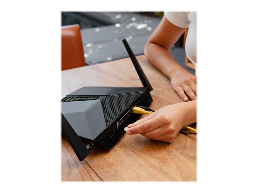 Product image slide 4