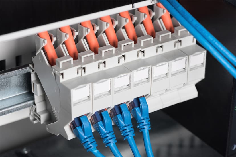 Digitus Keystoneadapter för DIN-räls