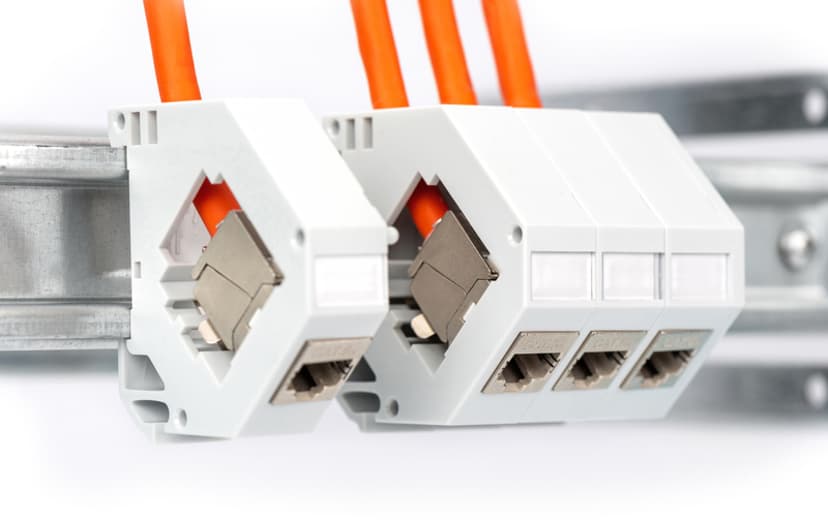Digitus Keystonemodul för DIN-räls