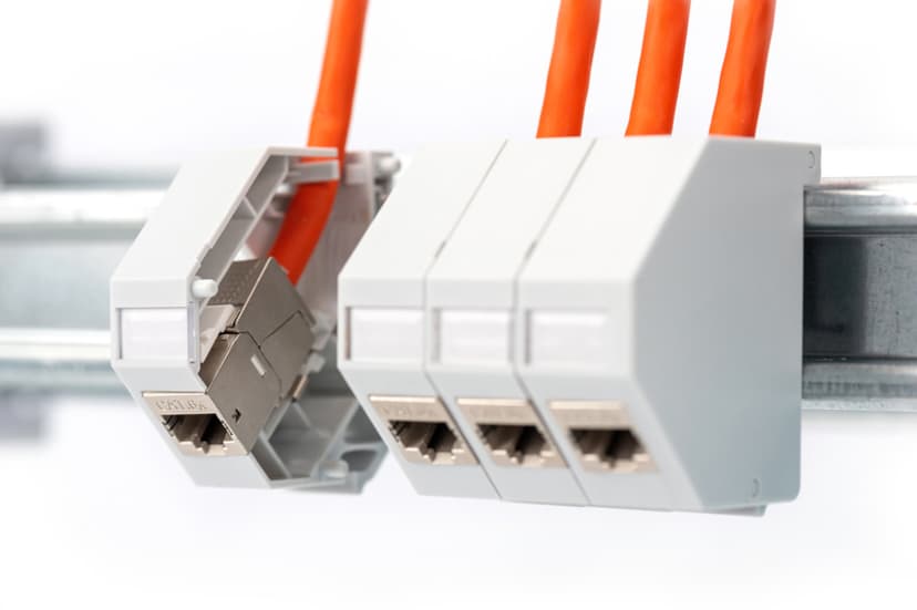Digitus DIN rail keystone adapter cover