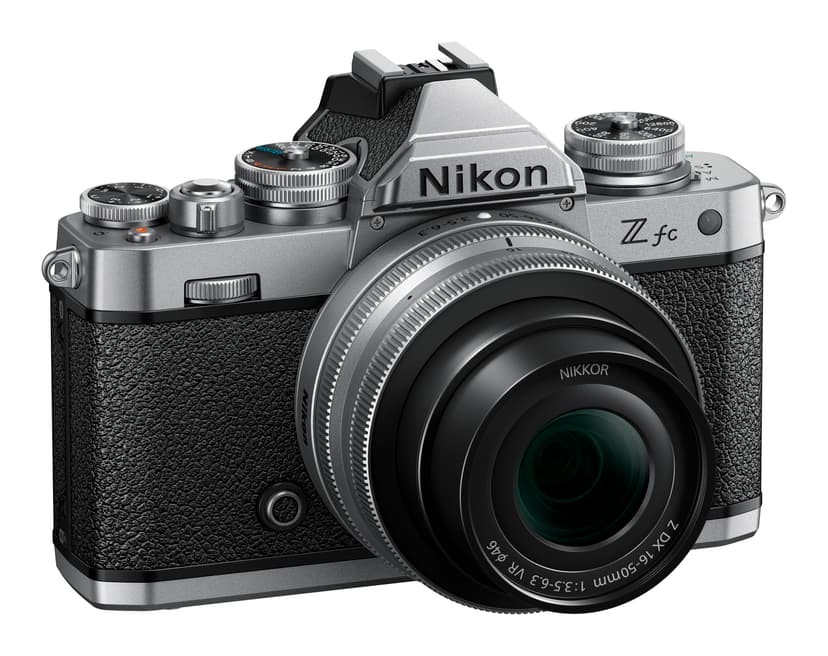 Nikon Z fc + Z DX 16–50 mm f/3,5–6,3 sett