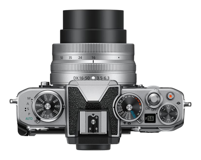 Nikon Z fc + Z DX 16–50 mm f/3,5–6,3 sett