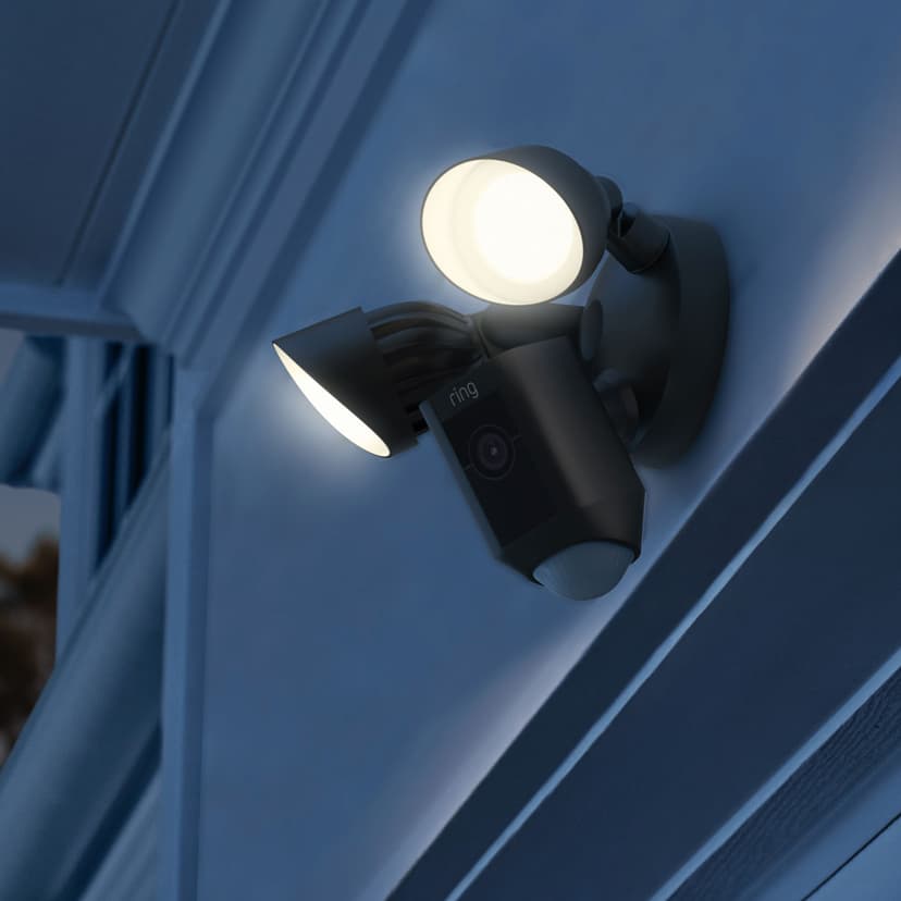 Ring Floodlight Cam Wired Plus - Musta