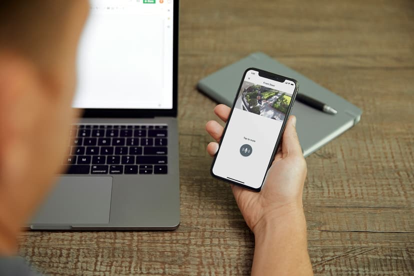 Arlo Essential Spotlight Camera White 4-Pack