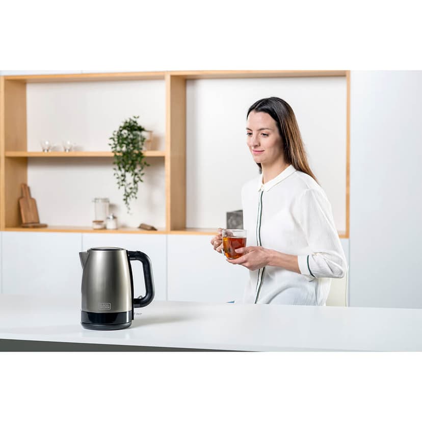 Black & Decker Vedenkeitin 1,2 l harjattua terästä