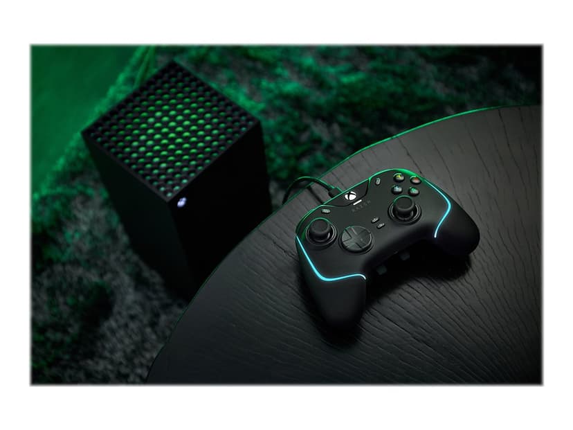 Razer Wolverine V2 Chroma Sort Gamepad Analog Xbox Series S, Xbox Series X Svart
