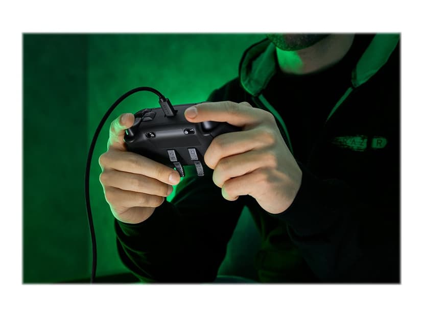 Razer Wolverine V2 Chroma Musta Pad-ohjain Analoginen Xbox Series S, Xbox Series X Musta
