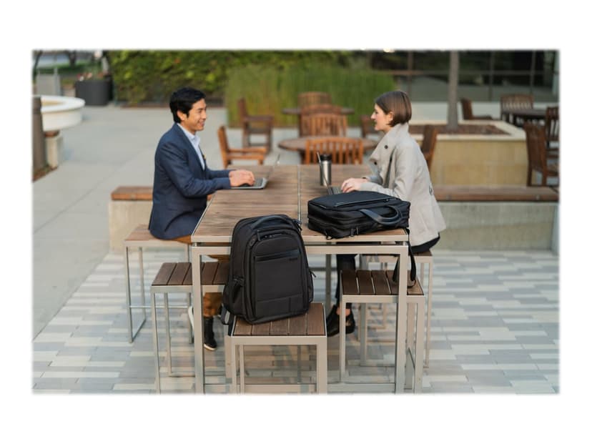 Kensington Countour 2.0 Business Backpack 15.6"