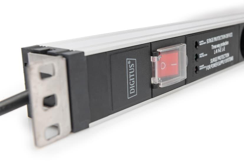 Digitus Strömuttag Med Aluminiumprofil Switch 5xCEE 7/3 16A 2m Kabel CEE 7/7