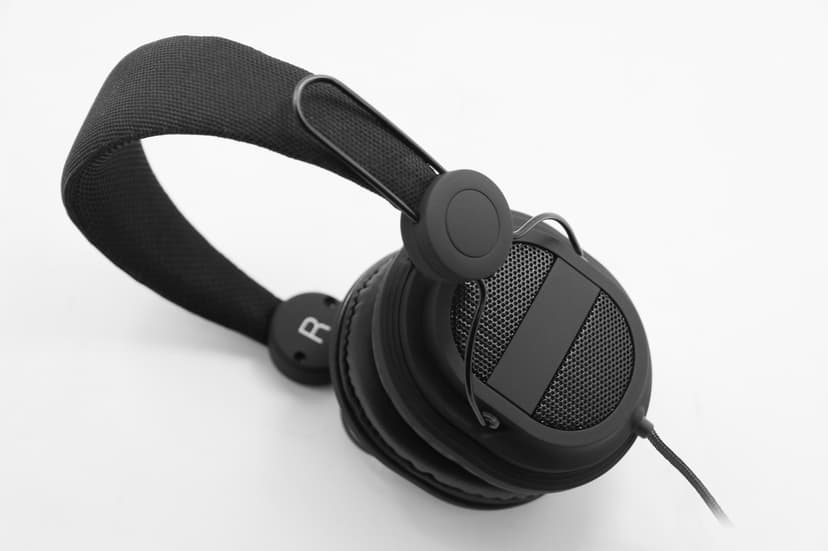 Voxicon OVER-EAR HEADPHONE 822B Stereo Musta