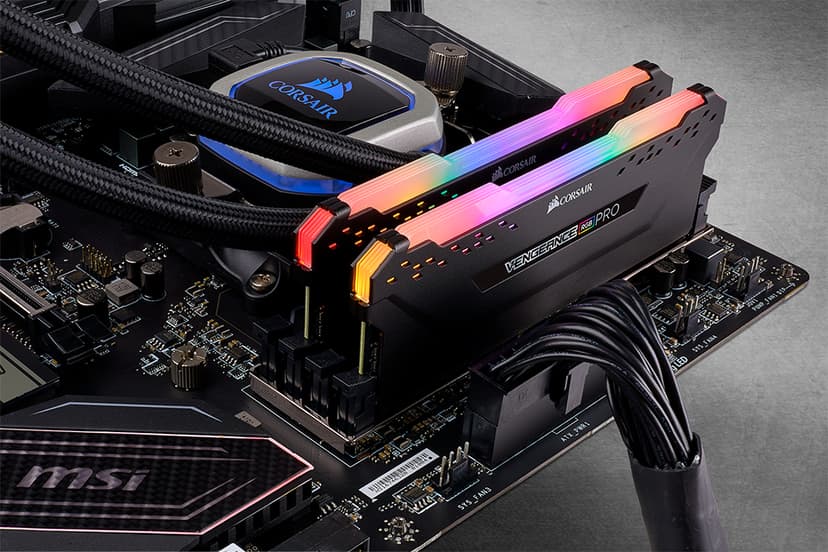 Corsair Vengeance RGB Pro 32GB 2X16GB DDR4 2666MHz CL16 Blac 32GB 2666MHz DDR4 288-pin DIMM
