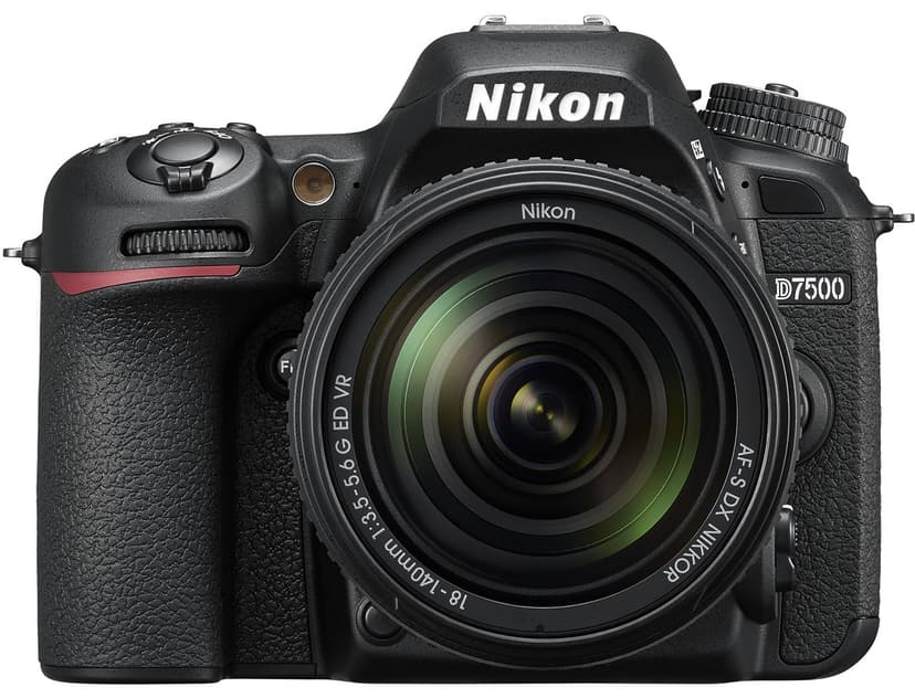 Nikon D7500 + AF-S DX NIKKOR 18-140 VR