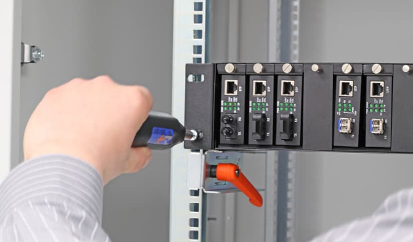 Direktronik Rack Mounting Kit