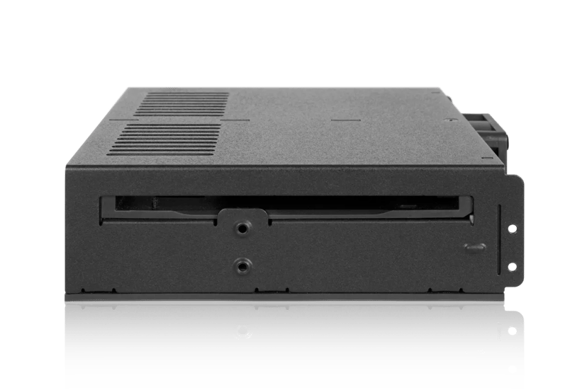 Icy Dock 4-Bay 2.25" SATA in Ext 5.25" Bay