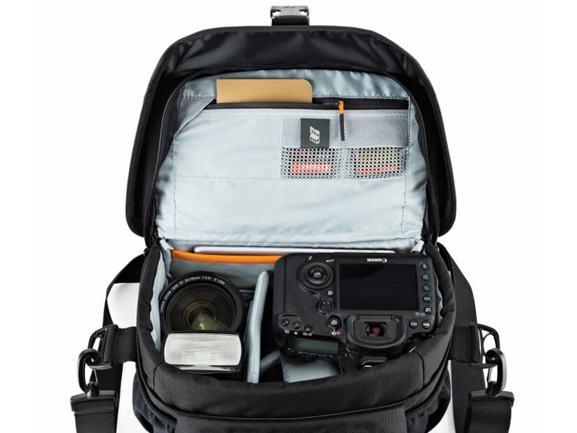 Lowepro Nova 180 AW II